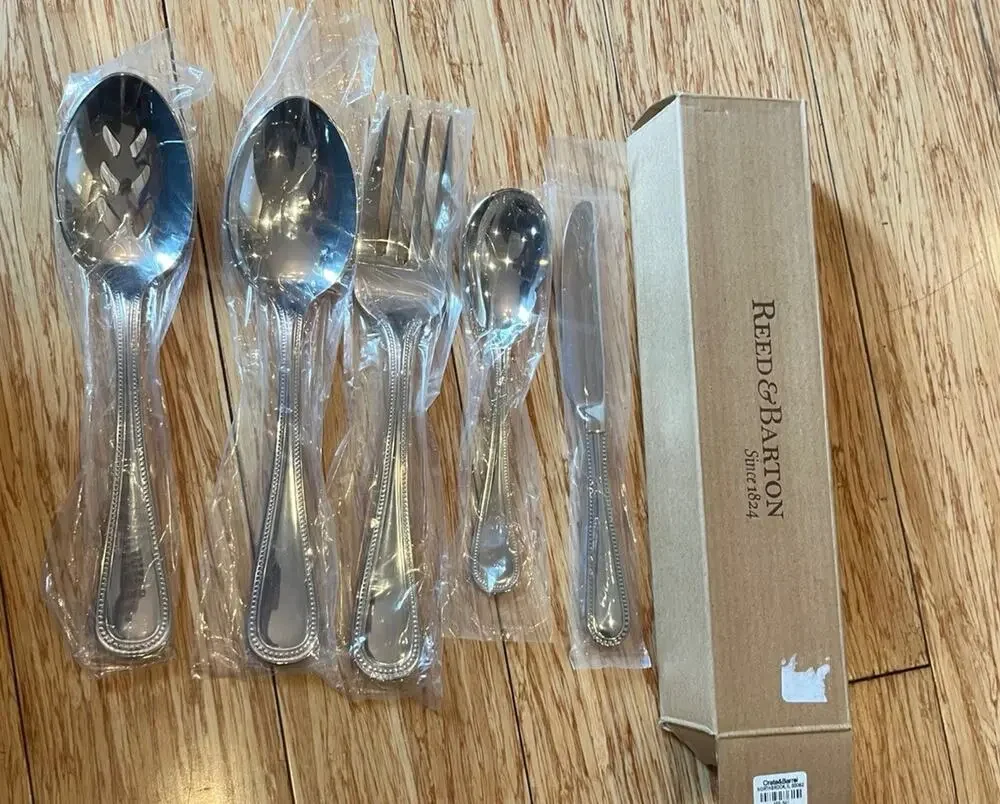 Reed & Barton GRAND HOTEL II New Stainless 18/10 Silverware Hostess Set 5 Piece